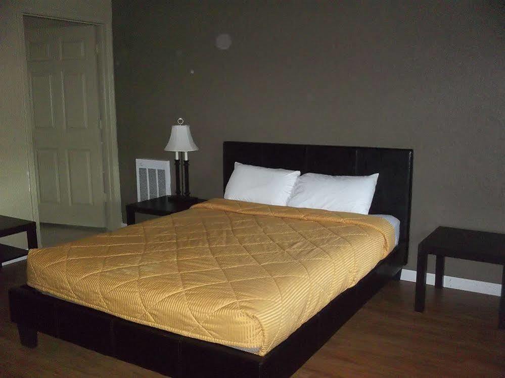 Rodeway Inn Flagstaff East Route 66 Bagian luar foto